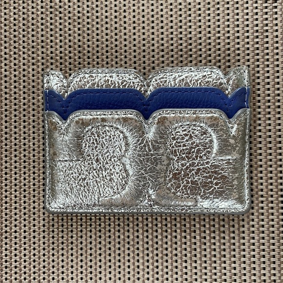 Tory Burch Scallop-T Metallic Card Case - Picture 9 of 9
